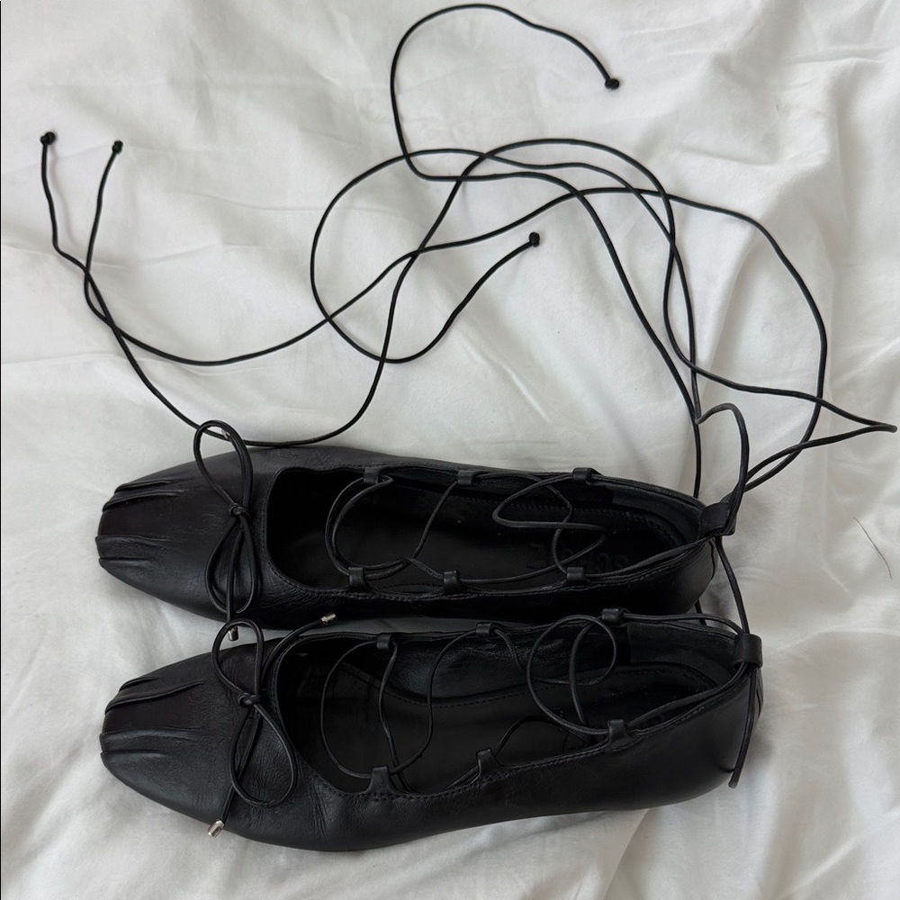 SCHUTZ Black Lace-Up Square-Toe Ballet Flats